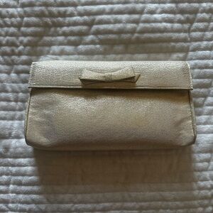 Vintage Elegant Gold Clutch with Bow Accent